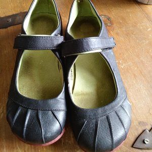 Retro Round toe black leather flat shoes